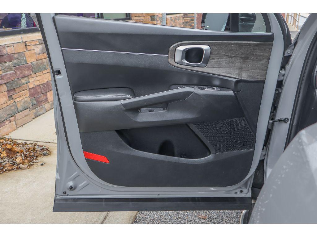 used 2022 Kia Sorento car, priced at $32,865