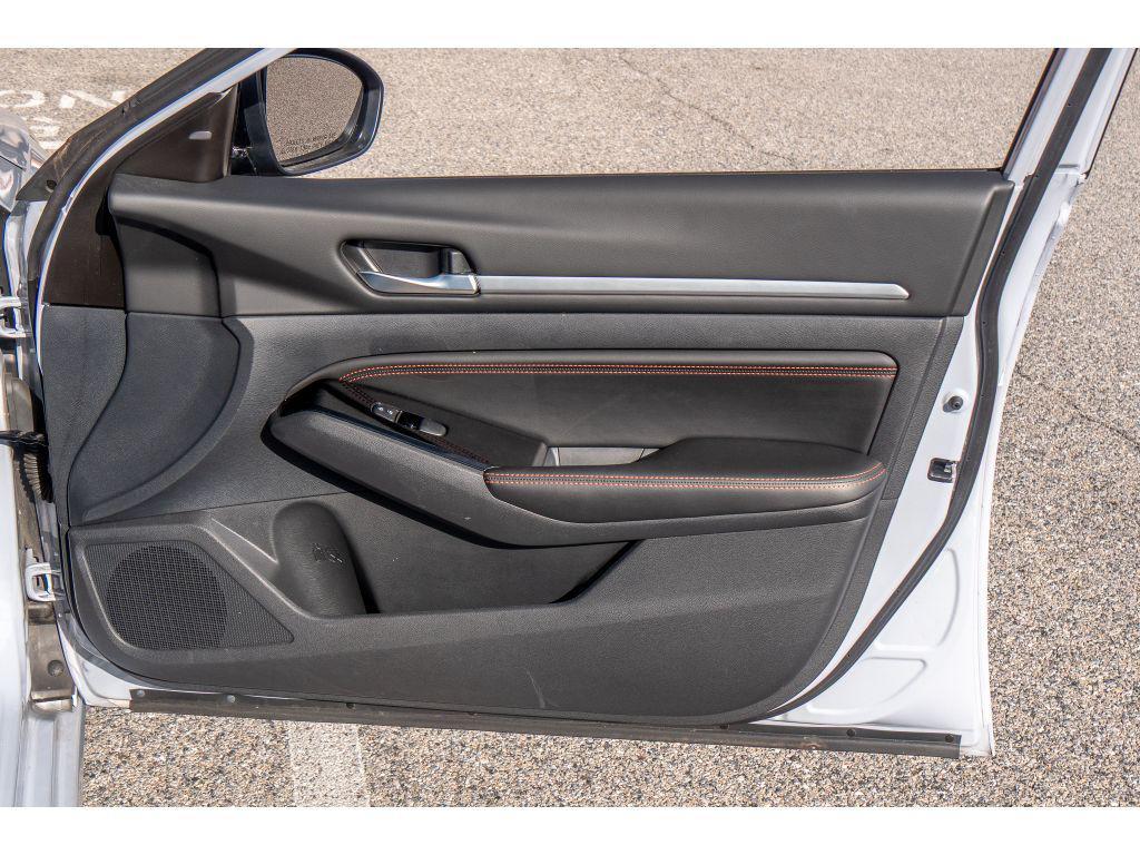 used 2023 Nissan Altima car, priced at $24,997