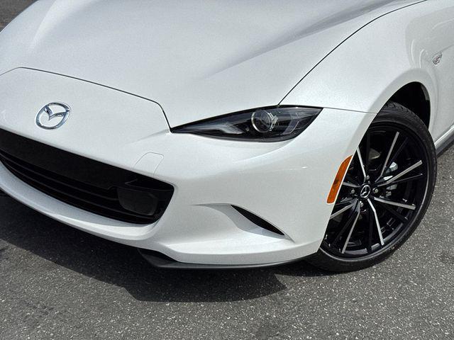 new 2025 Mazda MX-5 Miata RF car, priced at $39,005