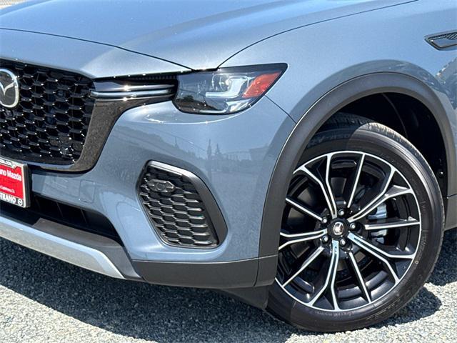 new 2025 Mazda CX-70 PHEV car, priced at $52,070