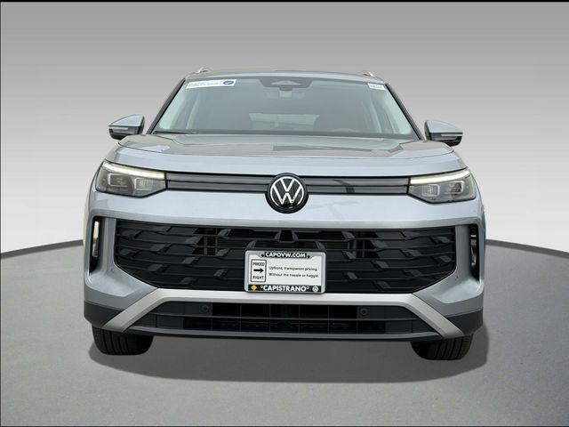 used 2025 Volkswagen Tiguan car, priced at $24,910