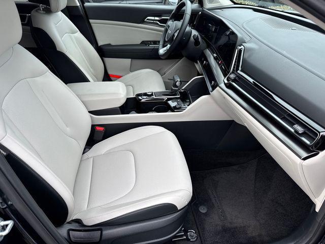 used 2025 Kia Sportage car, priced at $27,999
