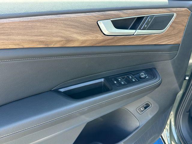 used 2026 Volkswagen Atlas car, priced at $40,084