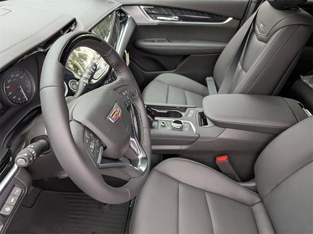 new 2025 Cadillac XT6 car, priced at $60,134