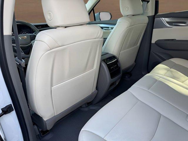 new 2026 Cadillac XT5 car, priced at $61,020