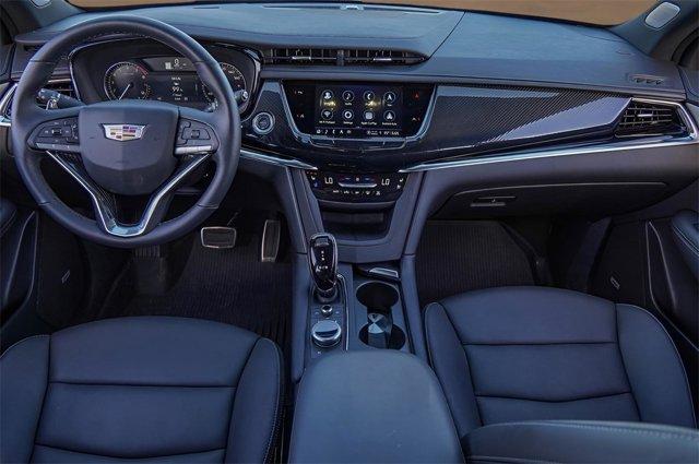 new 2025 Cadillac XT6 car, priced at $58,765