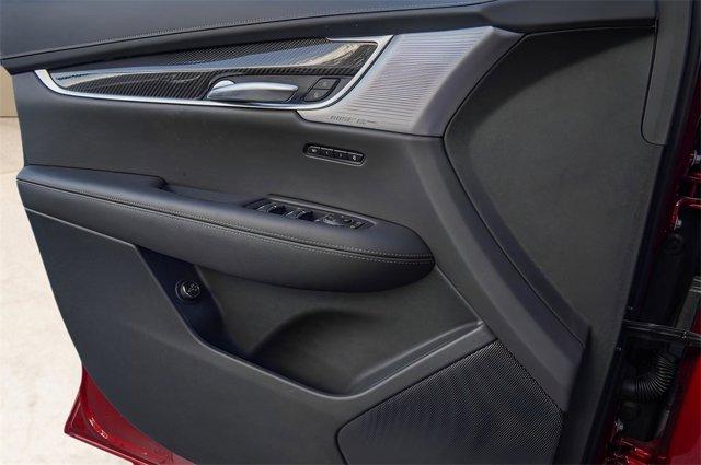new 2025 Cadillac XT6 car, priced at $58,765