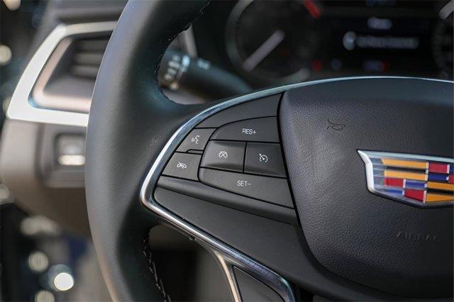 used 2025 Cadillac XT5 car, priced at $36,998