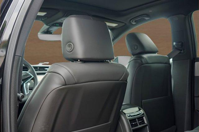 new 2026 Cadillac XT5 car, priced at $62,520