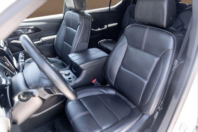 used 2023 Chevrolet Traverse car, priced at $35,125
