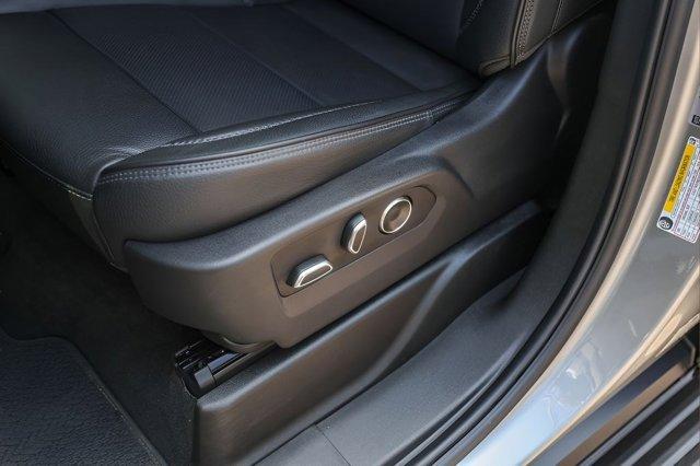 used 2025 GMC Yukon XL car, priced at $73,725