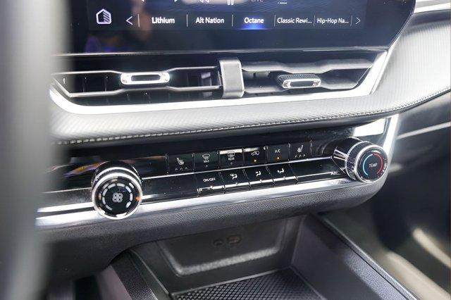 used 2025 Chevrolet Equinox car, priced at $25,125