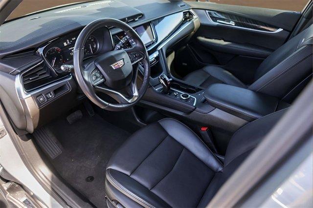 used 2025 Cadillac XT6 car, priced at $47,998