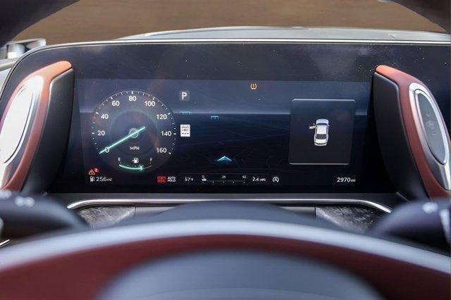 used 2025 Genesis G90 car, priced at $79,900