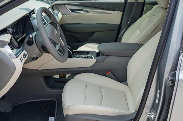 new 2026 Cadillac XT5 car, priced at $57,795