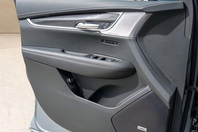 new 2025 Cadillac XT6 car, priced at $61,564