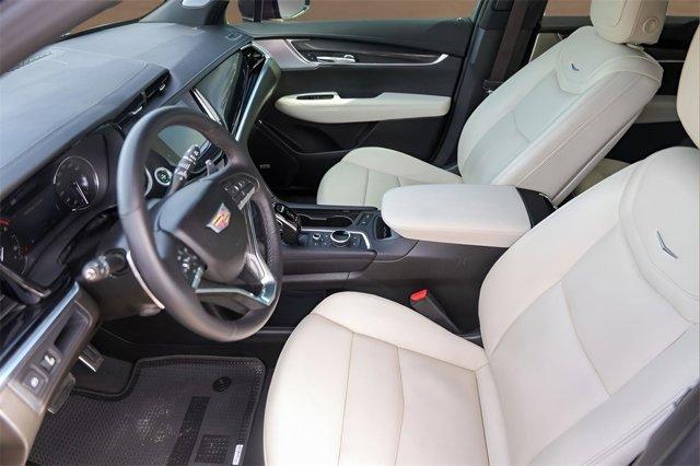 used 2023 Cadillac XT6 car, priced at $41,998