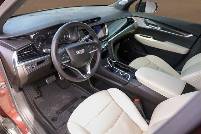 used 2023 Cadillac XT6 car, priced at $41,998