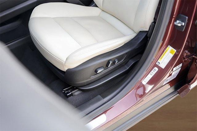 used 2023 Cadillac XT6 car, priced at $41,998