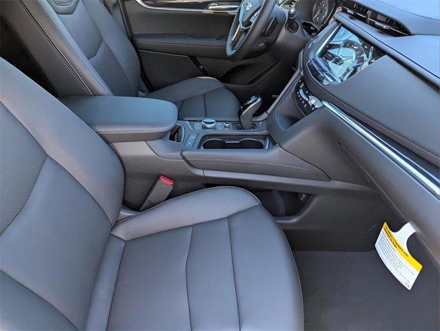 new 2025 Cadillac XT5 car, priced at $56,565