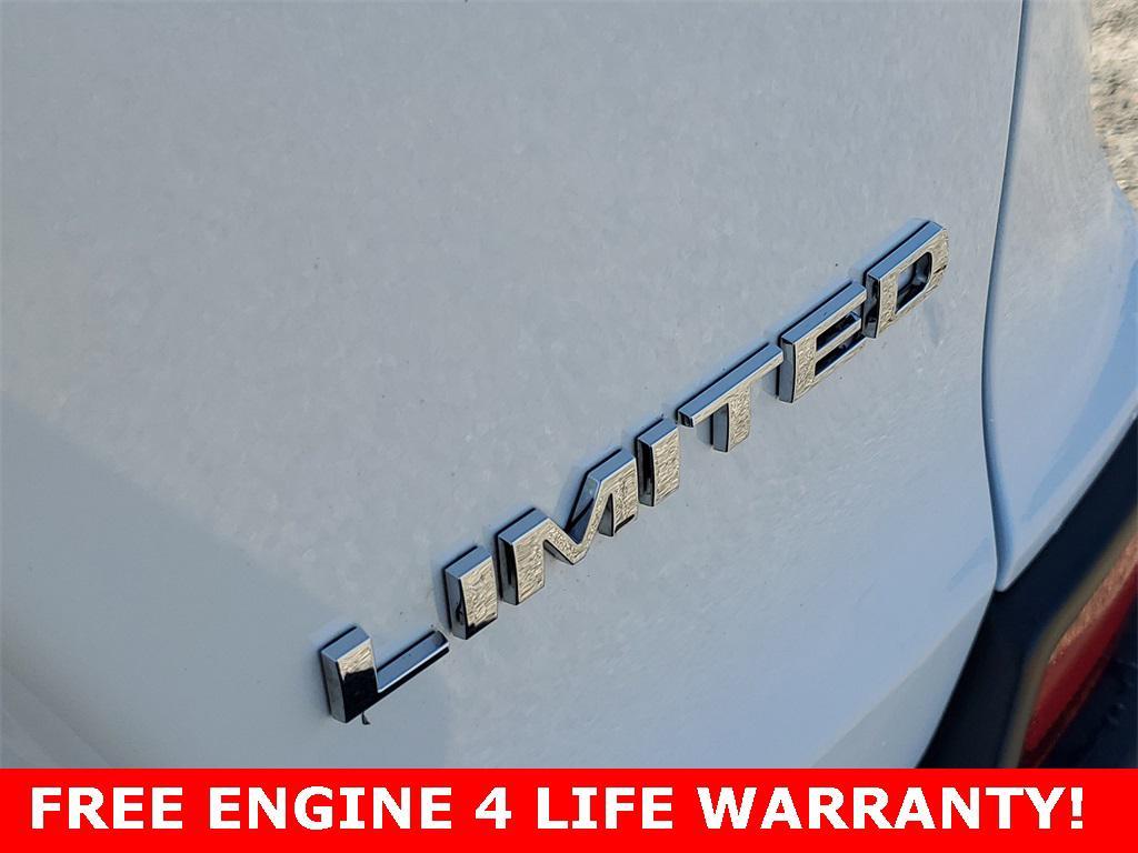 used 2022 Jeep Cherokee car, priced at $24,809