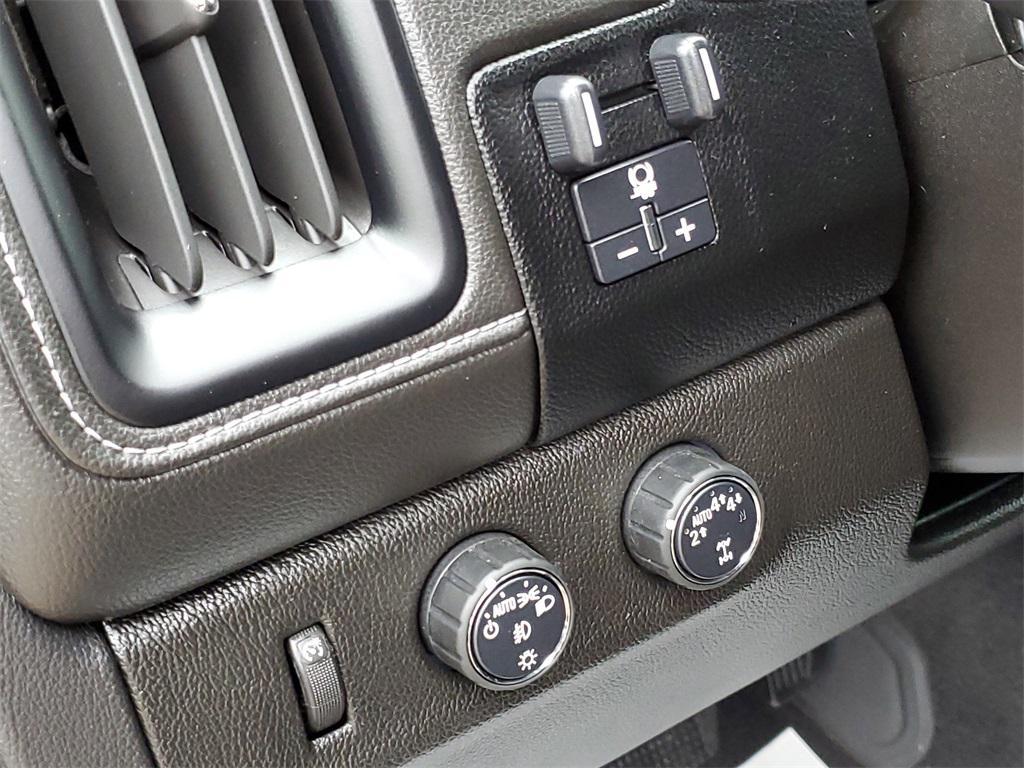 used 2019 GMC Canyon car, priced at $17,399