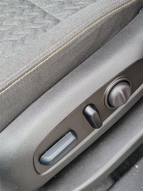 used 2024 Chevrolet Equinox car, priced at $24,295