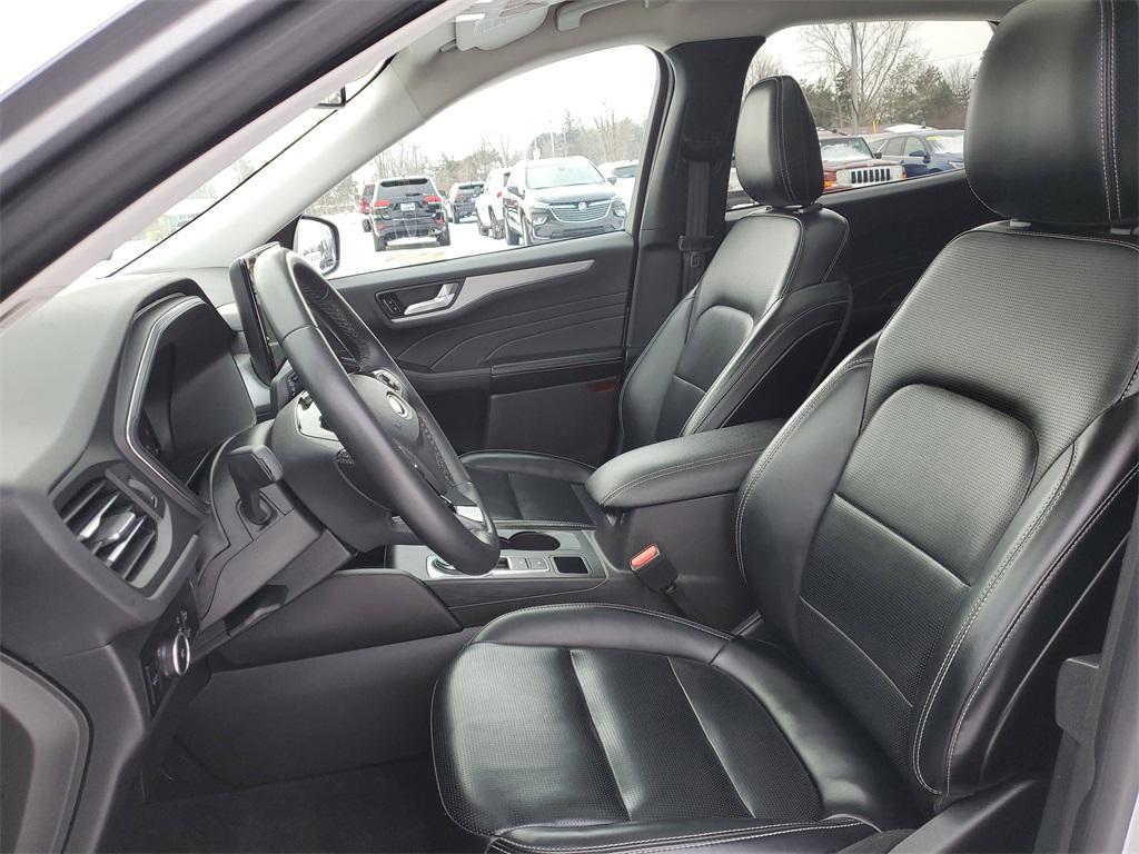 used 2024 Ford Escape car, priced at $25,278