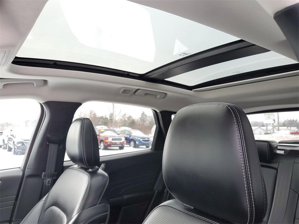 used 2024 Ford Escape car, priced at $25,278