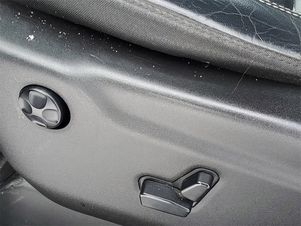 used 2017 Jeep Grand Cherokee car, priced at $12,992