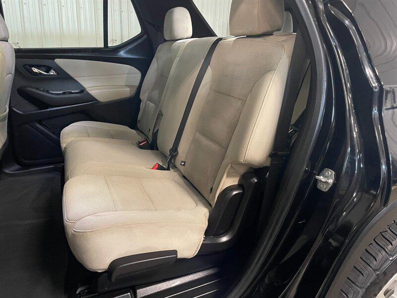 used 2022 Chevrolet Traverse car, priced at $16,995