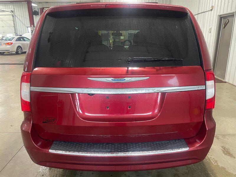 used 2015 Chrysler Town & Country car, priced at $9,595