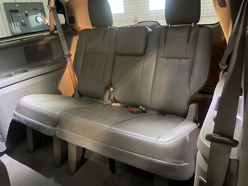 used 2015 Chrysler Town & Country car, priced at $9,595
