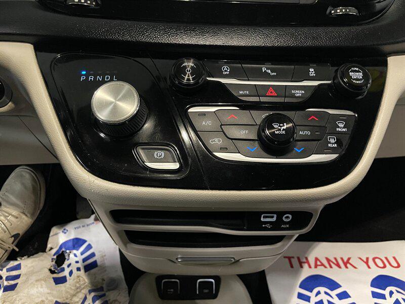 used 2020 Chrysler Pacifica car, priced at $11,995