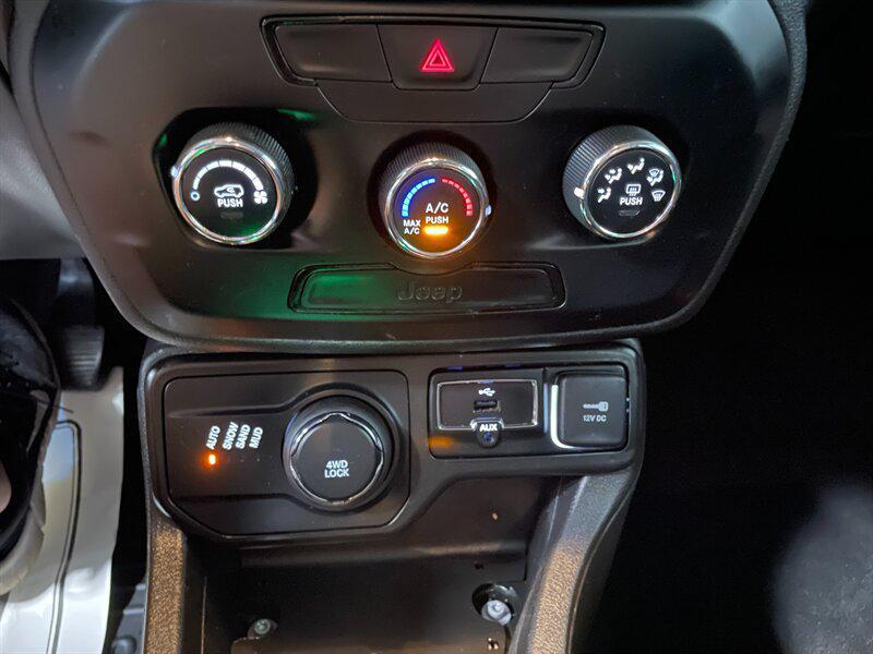 used 2020 Jeep Renegade car, priced at $9,295