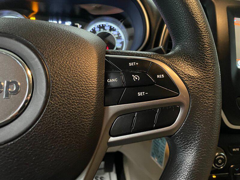 used 2019 Jeep Cherokee car, priced at $9,995