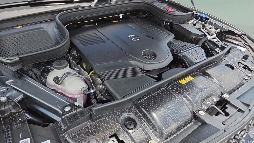 new 2026 Mercedes-Benz GLE 450 car, priced at $83,453