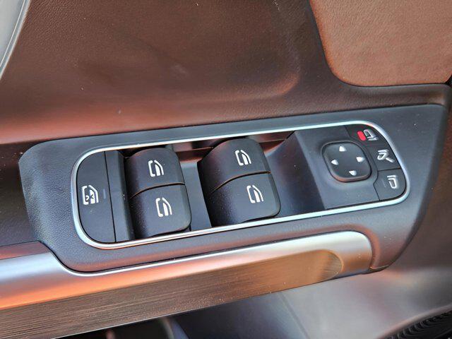 new 2026 Mercedes-Benz GLB 250 car, priced at $51,985