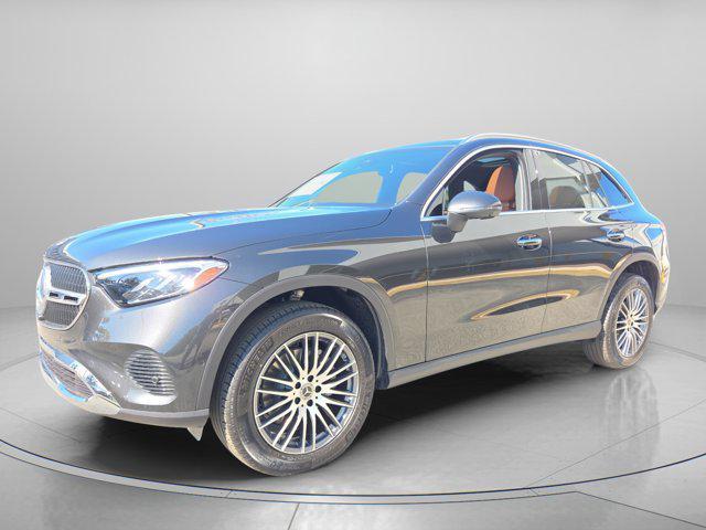 new 2026 Mercedes-Benz GLC 300 car, priced at $58,220
