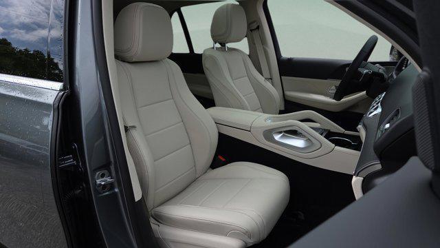 new 2026 Mercedes-Benz GLE 450 car, priced at $79,035