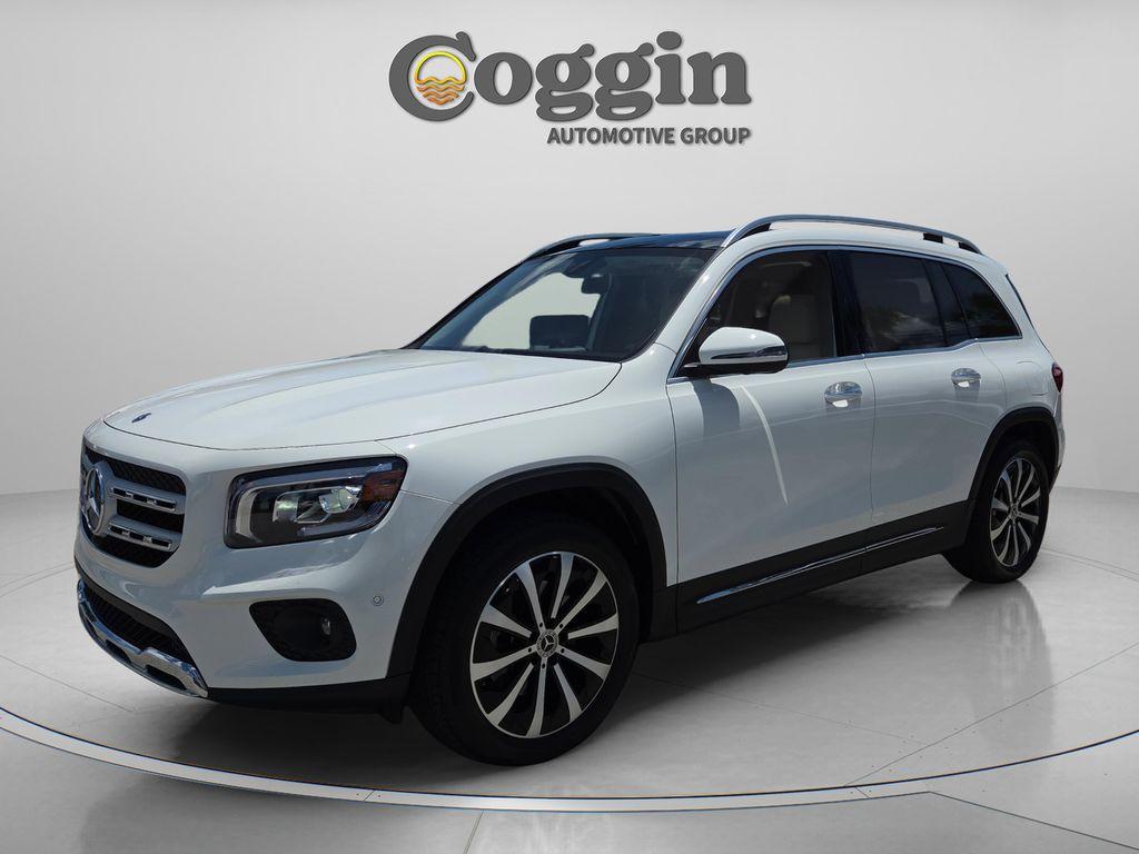 used 2022 Mercedes-Benz GLB 250 car, priced at $26,498