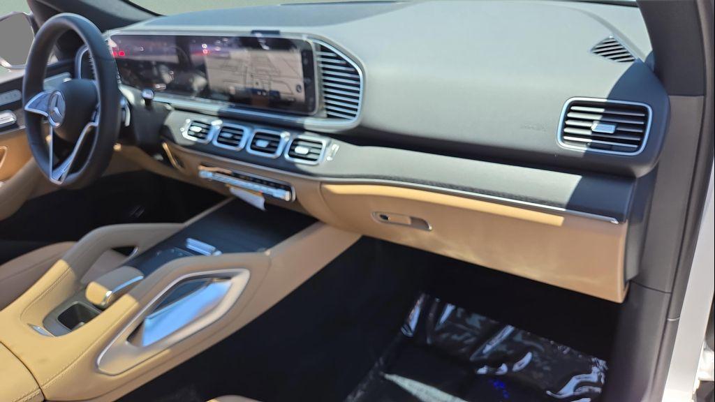 new 2026 Mercedes-Benz GLE 450 car, priced at $84,405