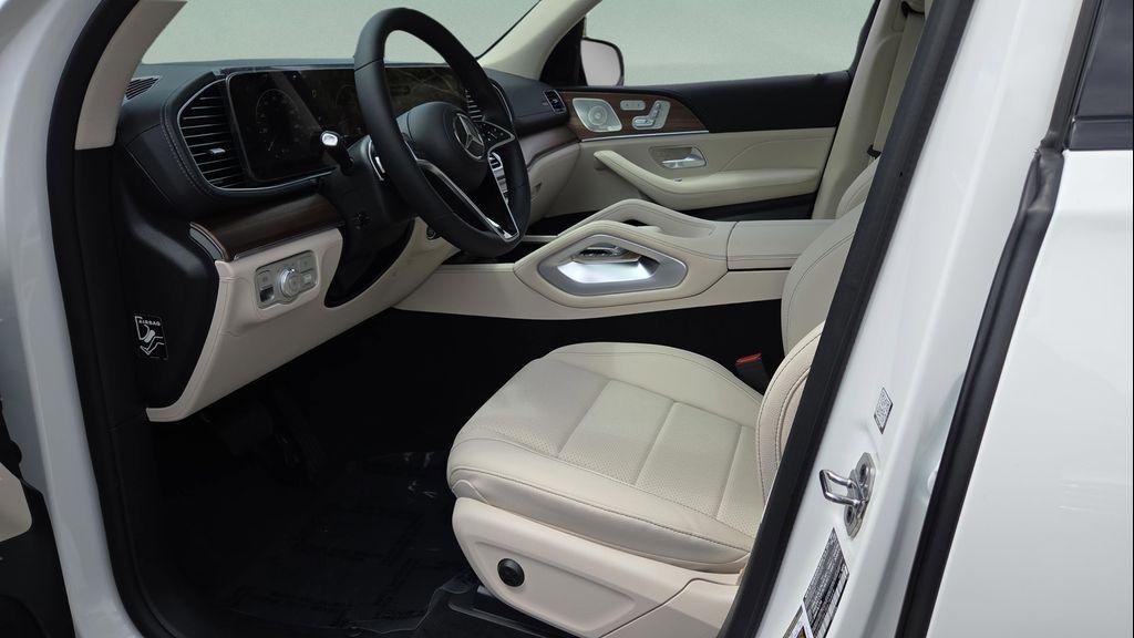 new 2026 Mercedes-Benz GLE 350 car, priced at $73,878