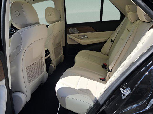 new 2026 Mercedes-Benz GLE 450 car, priced at $82,095