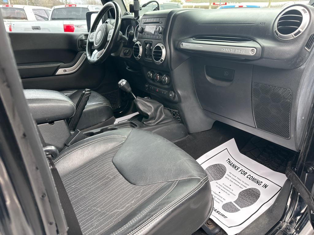 used 2013 Jeep Wrangler Unlimited car, priced at $13,500