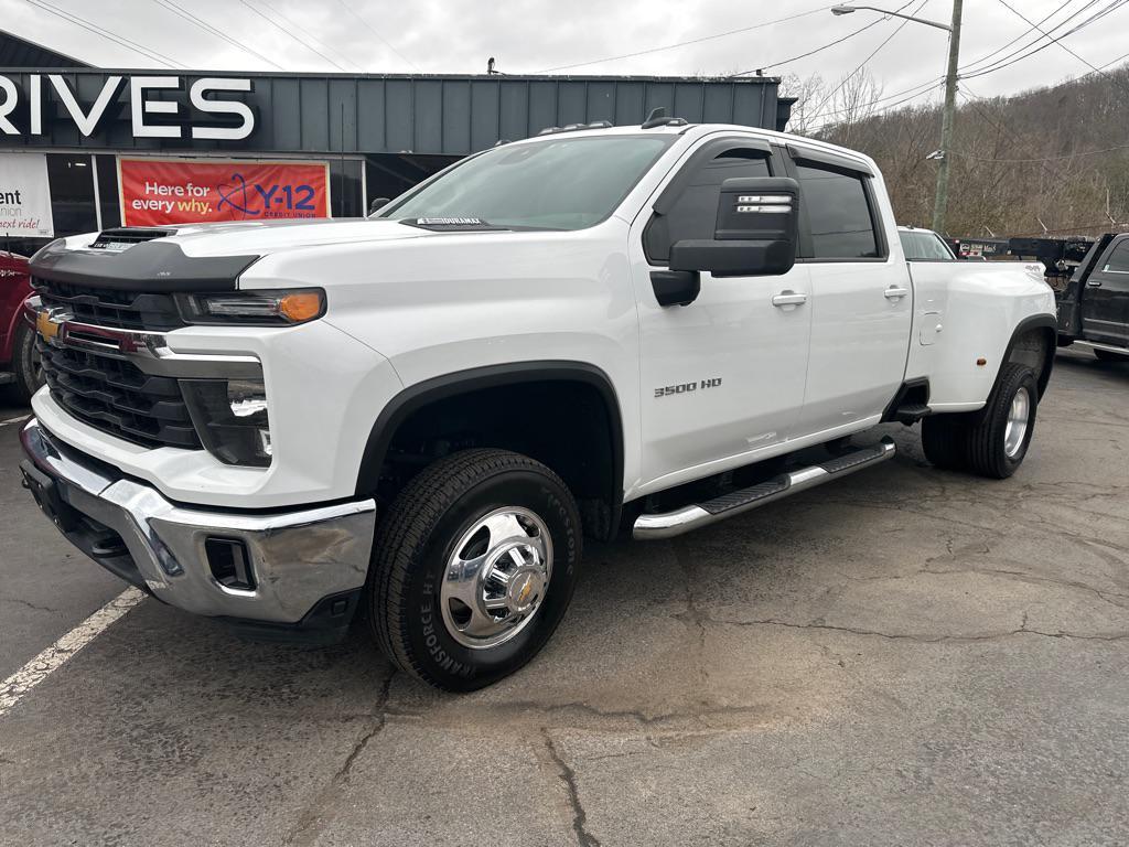 used 2024 Chevrolet Silverado 3500 car, priced at $40,900
