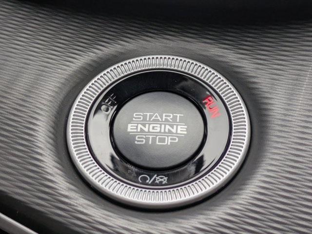 new 2025 Jeep Grand Cherokee car, priced at $35,025