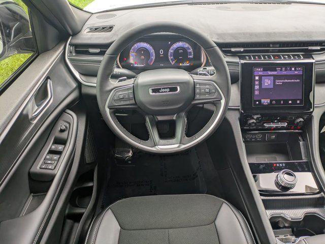 new 2025 Jeep Grand Cherokee car, priced at $38,025