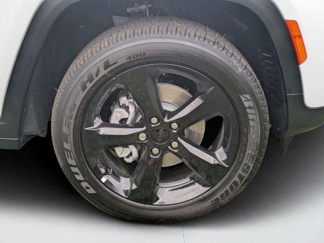 new 2025 Jeep Grand Cherokee car, priced at $38,025