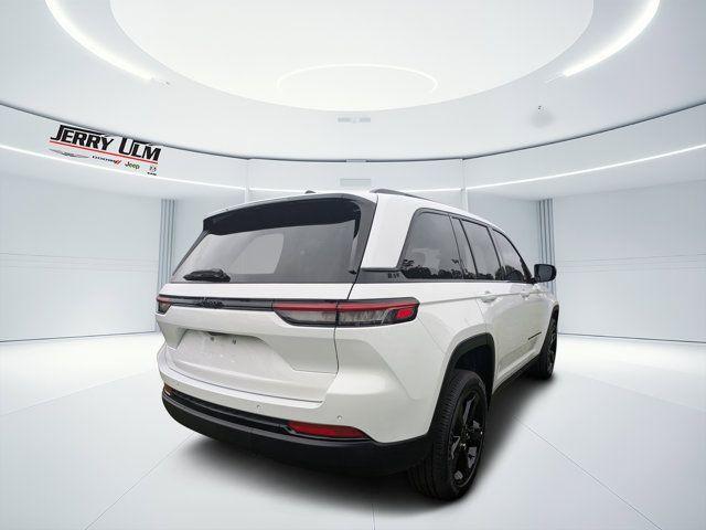 new 2025 Jeep Grand Cherokee car, priced at $38,025